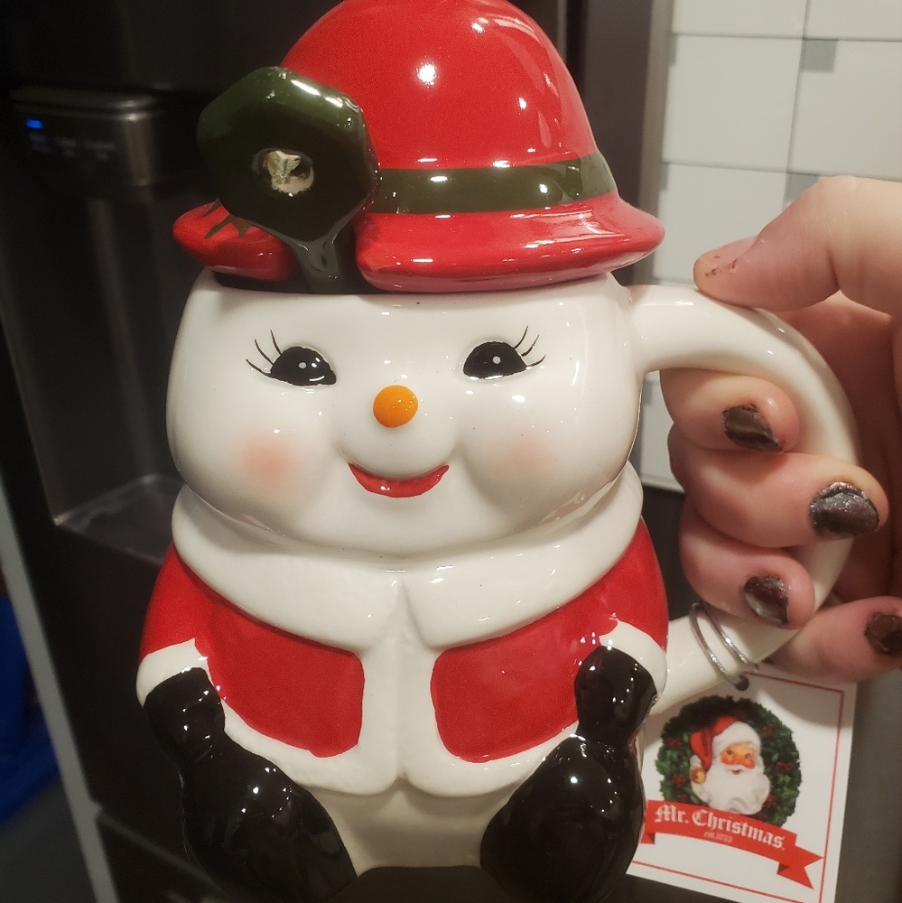 NWT Snowman Mug with Lid and Spoon